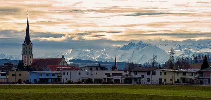 Schötz mit Bergpanorama-5-Bearbeitet